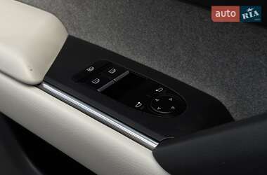 Внедорожник / Кроссовер Mazda MX-30 2022 в 