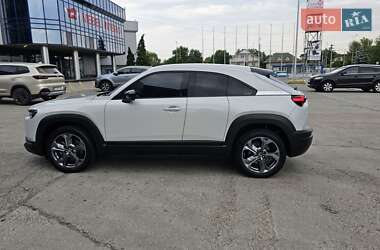 Позашляховик / Кросовер Mazda MX-30 2021 в Чернівцях