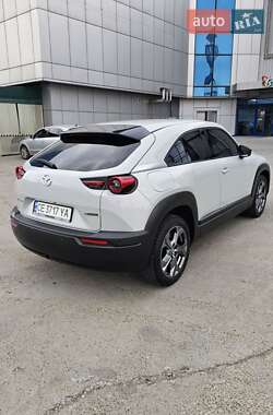 Позашляховик / Кросовер Mazda MX-30 2021 в Чернівцях