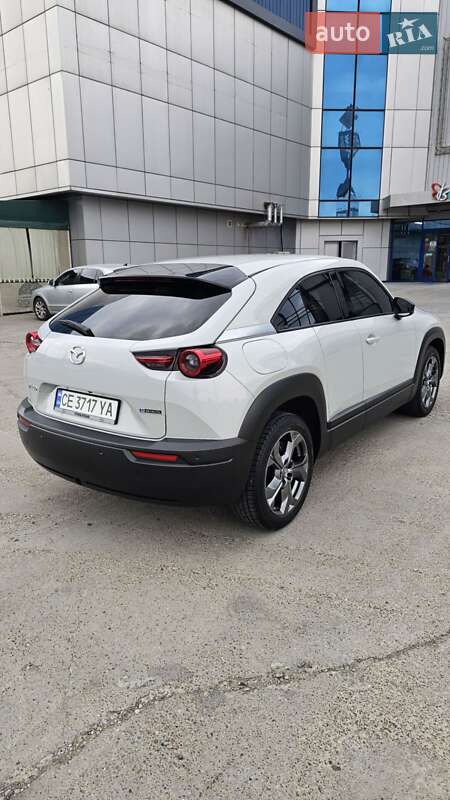 Внедорожник / Кроссовер Mazda MX-30 2021 в 