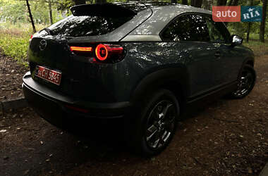 Внедорожник / Кроссовер Mazda MX-30 2022 в 