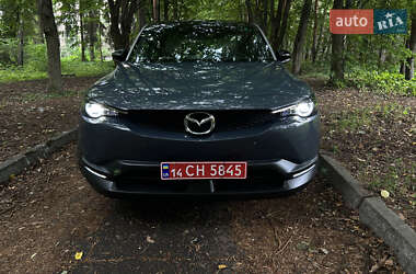Внедорожник / Кроссовер Mazda MX-30 2022 в 
