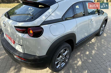 Внедорожник / Кроссовер Mazda MX-30 2023 в 