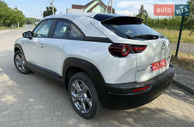 Внедорожник / Кроссовер Mazda MX-30 2023 в 