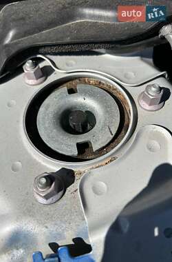 Внедорожник / Кроссовер Mazda MX-30 2020 в 