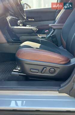 Внедорожник / Кроссовер Mazda MX-30 2020 в 