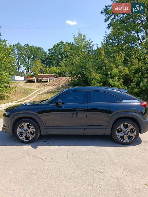 Позашляховик / Кросовер Mazda MX-30 2020 в Дніпрі