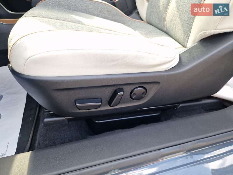 Внедорожник / Кроссовер Mazda MX-30 2020 в Виннице