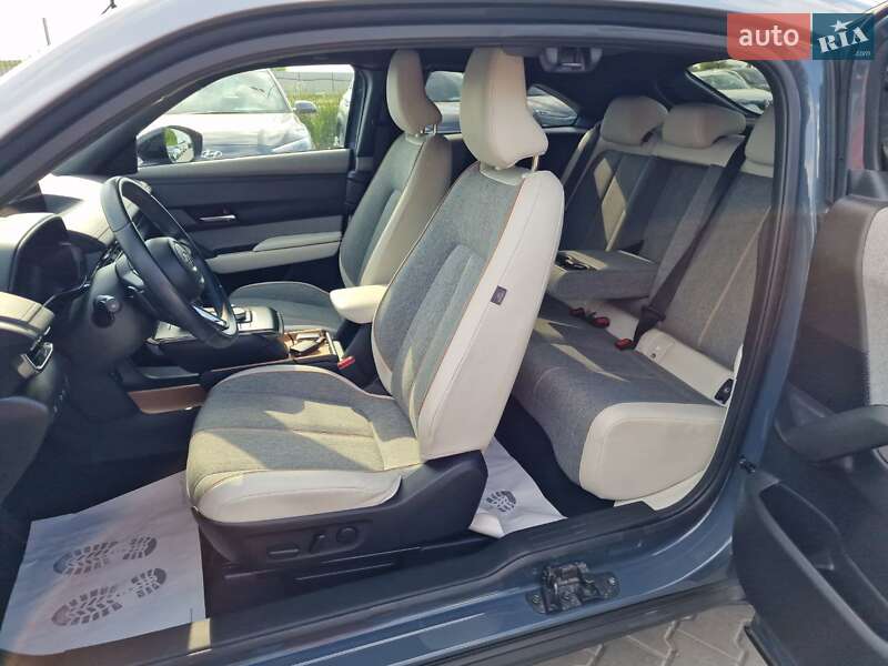 Внедорожник / Кроссовер Mazda MX-30 2020 в Виннице