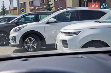 Внедорожник / Кроссовер Mazda MX-30 2021 в 