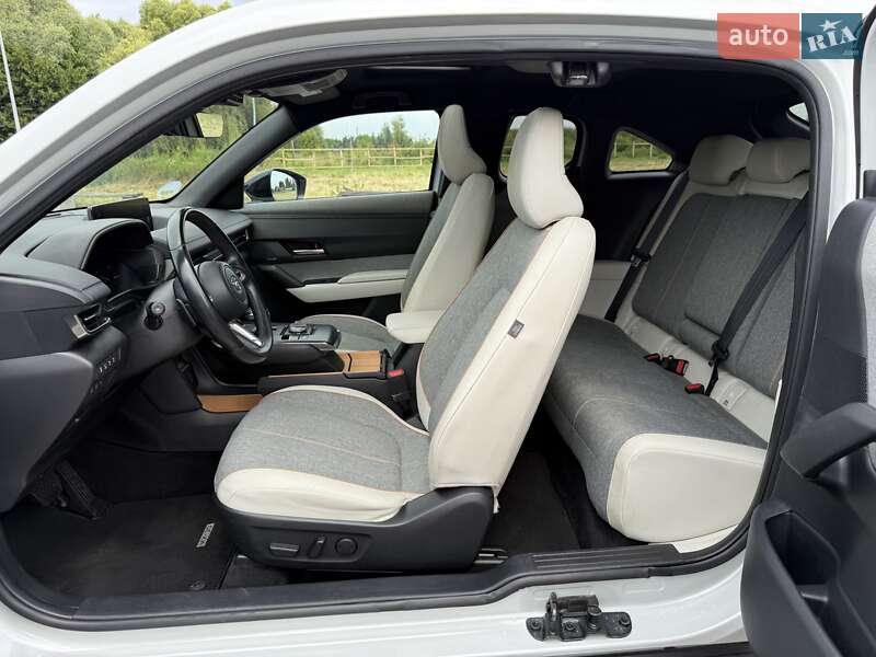 Внедорожник / Кроссовер Mazda MX-30 2021 в Львове