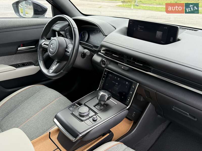 Внедорожник / Кроссовер Mazda MX-30 2021 в Львове