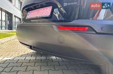 Внедорожник / Кроссовер Mazda MX-30 2022 в 