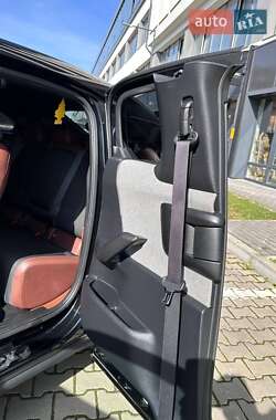 Внедорожник / Кроссовер Mazda MX-30 2022 в 