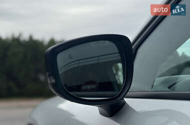 Позашляховик / Кросовер Mazda MX-30 2020 в 
