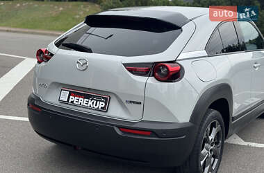 Позашляховик / Кросовер Mazda MX-30 2020 в 
