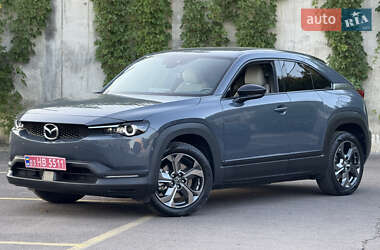 Внедорожник / Кроссовер Mazda MX-30 2022 в 