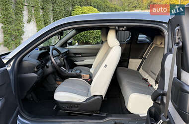 Внедорожник / Кроссовер Mazda MX-30 2022 в 