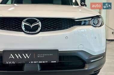 Внедорожник / Кроссовер Mazda MX-30 2022 в 