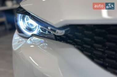Внедорожник / Кроссовер Mazda MX-30 2022 в 
