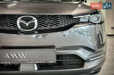 Позашляховик / Кросовер Mazda MX-30 2020 в 