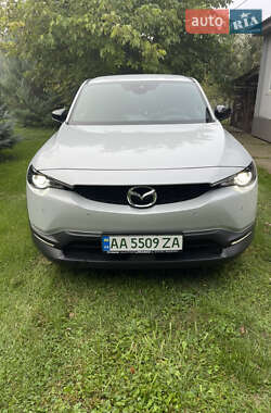 Внедорожник / Кроссовер Mazda MX-30 2020 в Киеве