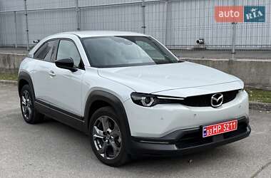 Внедорожник / Кроссовер Mazda MX-30 2020 в 