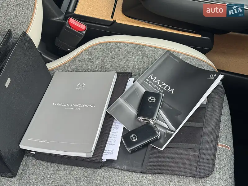 Позашляховик / Кросовер Mazda MX-30 2020 в Дніпрі документ