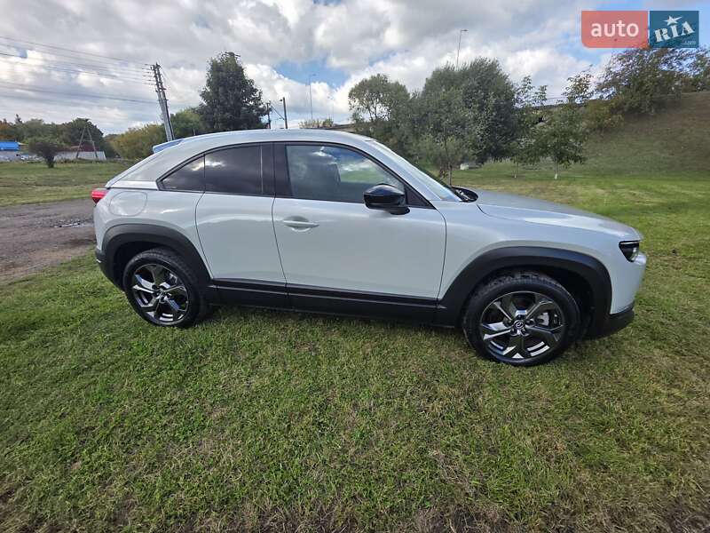 Внедорожник / Кроссовер Mazda MX-30 2021 в Львове