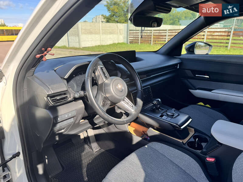 Внедорожник / Кроссовер Mazda MX-30 2021 в Киеве