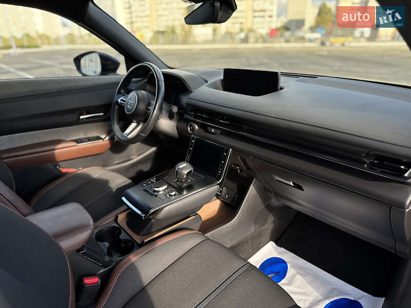 Внедорожник / Кроссовер Mazda MX-30 2022 в Киеве
