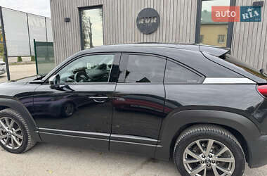 Внедорожник / Кроссовер Mazda MX-30 2020 в 