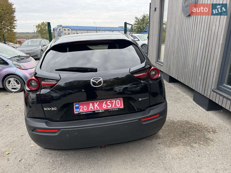 Внедорожник / Кроссовер Mazda MX-30 2020 в Тернополе