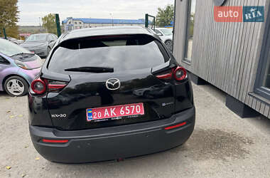 Внедорожник / Кроссовер Mazda MX-30 2020 в 