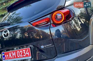 Внедорожник / Кроссовер Mazda MX-30 2021 в 