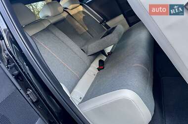 Внедорожник / Кроссовер Mazda MX-30 2021 в 