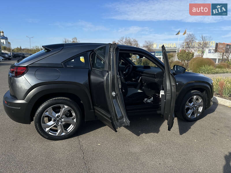 Позашляховик / Кросовер Mazda MX-30 2021 в Кривому Розі