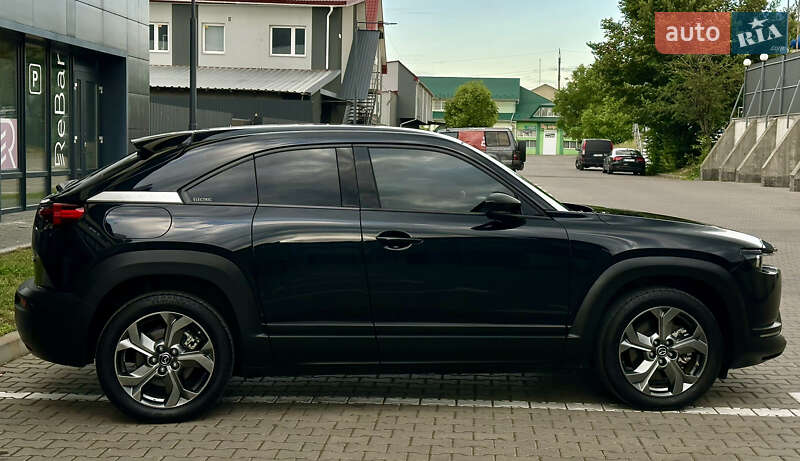 Позашляховик / Кросовер Mazda MX-30 2021 в Івано-Франківську