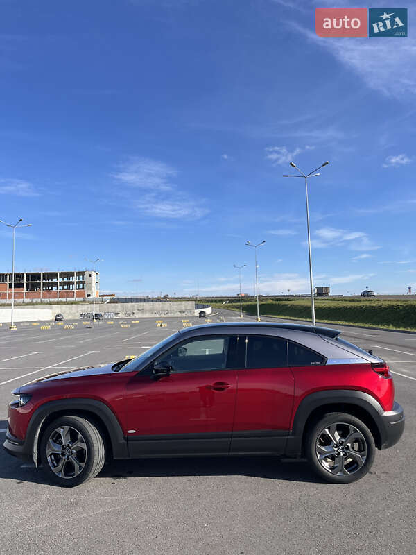 Позашляховик / Кросовер Mazda MX-30 2020 в Львові