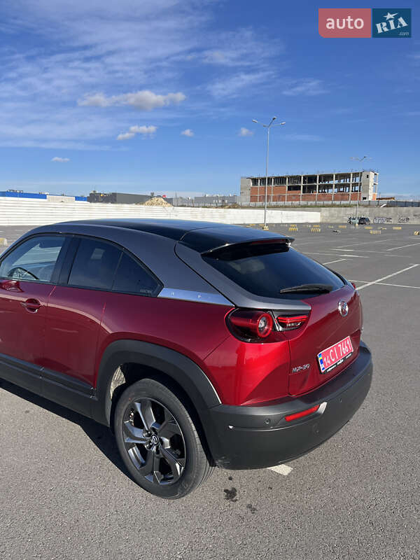 Позашляховик / Кросовер Mazda MX-30 2020 в Львові