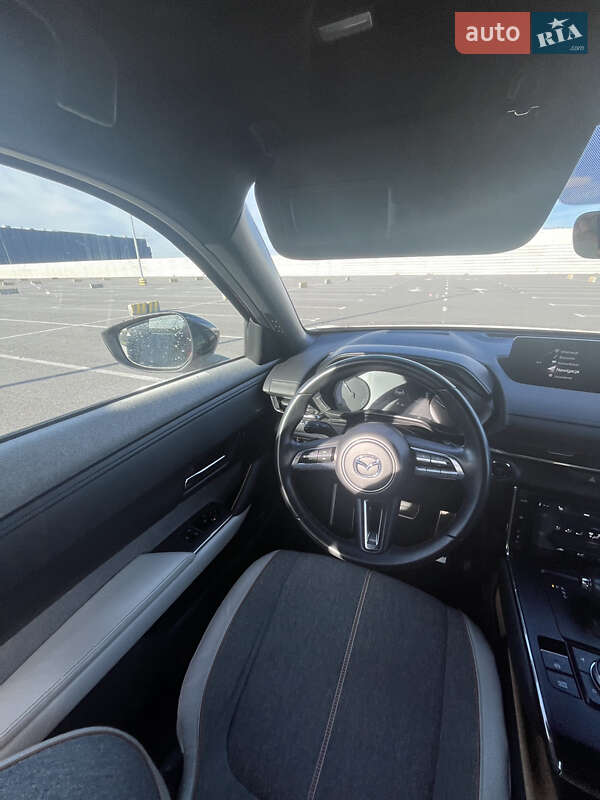 Позашляховик / Кросовер Mazda MX-30 2020 в Львові