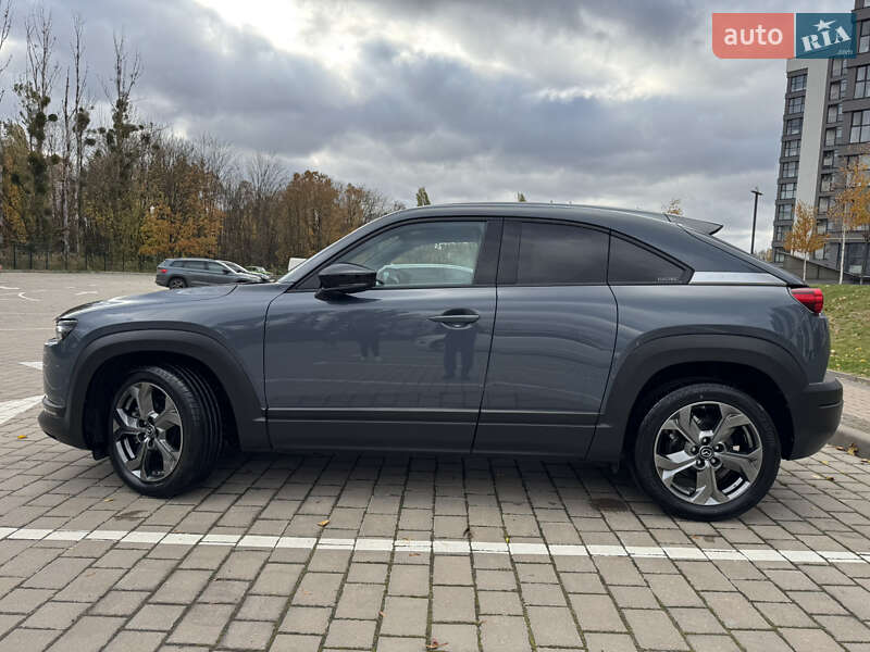 Внедорожник / Кроссовер Mazda MX-30 2021 в Луцке