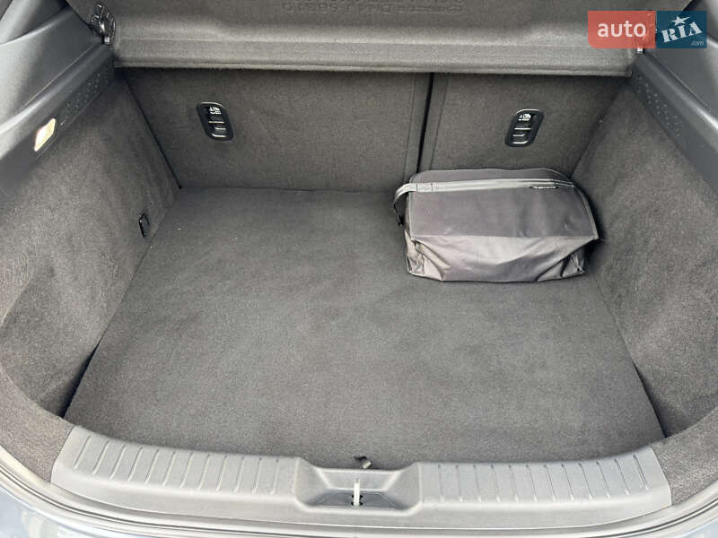 Внедорожник / Кроссовер Mazda MX-30 2021 в Луцке