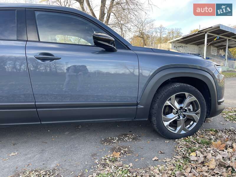 Позашляховик / Кросовер Mazda MX-30 2020 в Хмельницькому