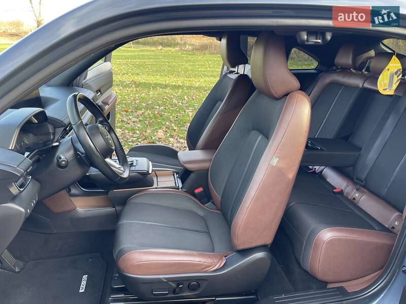 Позашляховик / Кросовер Mazda MX-30 2020 в Хмельницькому