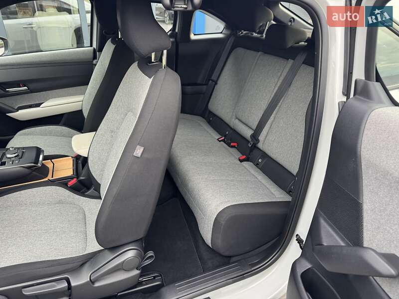 Внедорожник / Кроссовер Mazda MX-30 2021 в Ровно