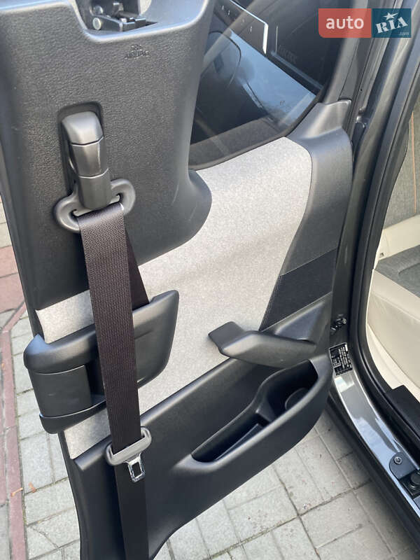 Внедорожник / Кроссовер Mazda MX-30 2021 в Киеве