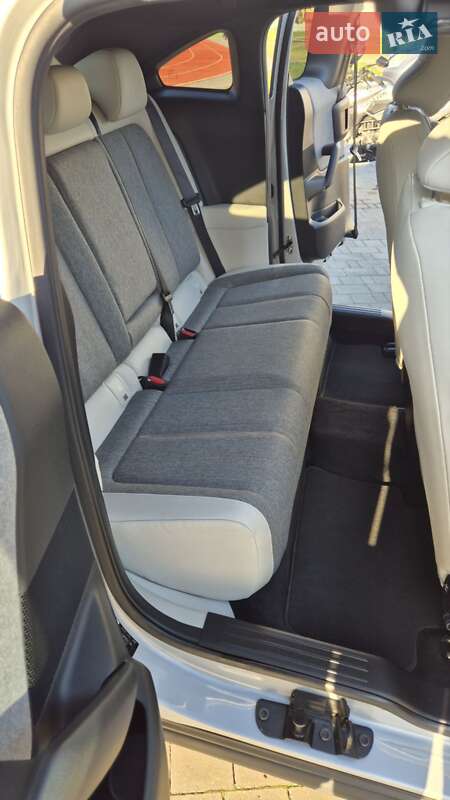 Позашляховик / Кросовер Mazda MX-30 2020 в Володимирі фото 19 Позашляховик / Кросовер Mazda MX-30 2020 в Володимирі