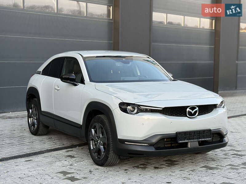 Внедорожник / Кроссовер Mazda MX-30 2020 в Городке