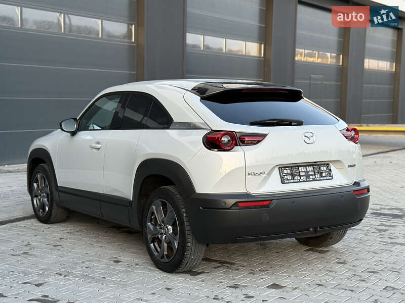 Внедорожник / Кроссовер Mazda MX-30 2020 в Городке